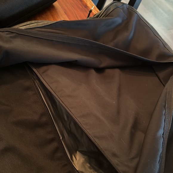 Scully Leather Garment Bag Black Bifold Carry On Shoulder beautiful leather - Picture 10 of 11